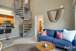Spectacular Location West Campus Apt for 8 plus Loft